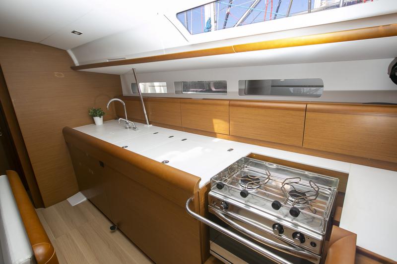 Book yachts online - sailboat - Sun Odyssey 519 -  6 cabs - KALLIROI - rent