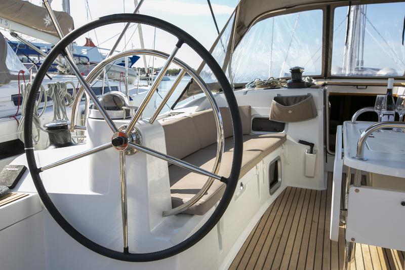 Book yachts online - sailboat - Sun Odyssey 519 -  6 cabs - KALLIROI - rent