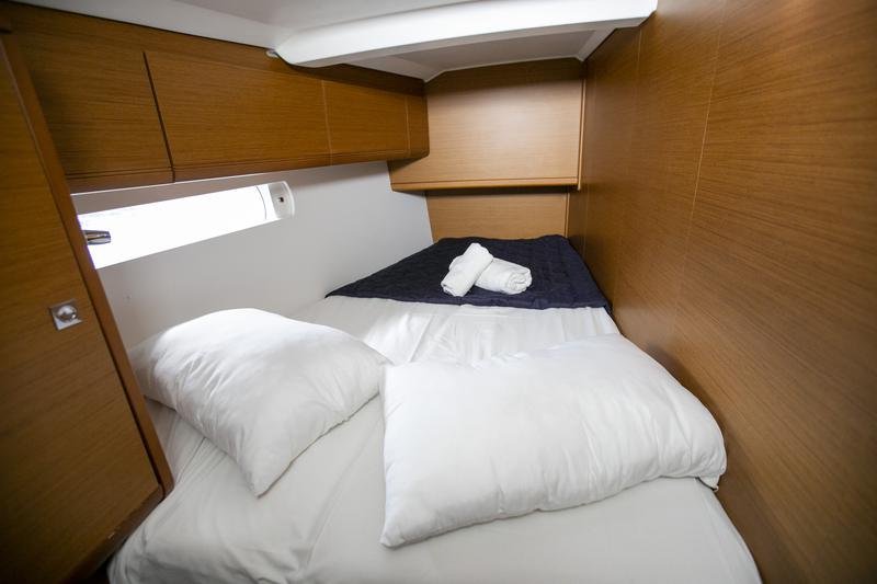 Book yachts online - sailboat - Sun Odyssey 519 -  6 cabs - KALLIROI - rent
