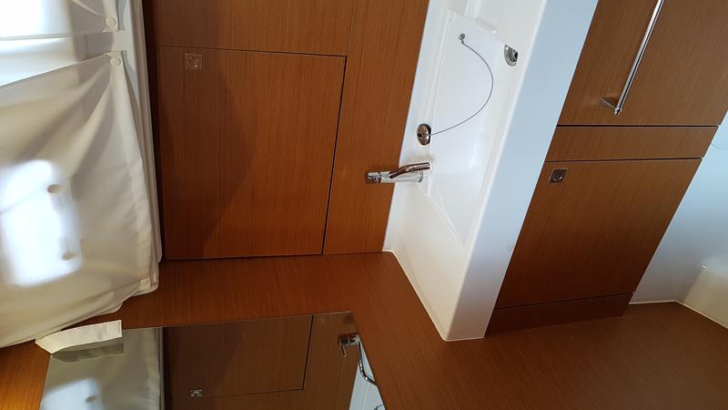 Book yachts online - sailboat - Sun Odyssey 519 -  6 cabs - FIESTA - rent