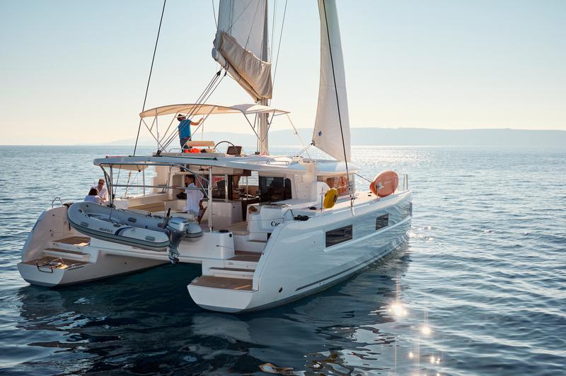 Book yachts online - catamaran - Lagoon 46 - Constellation  - rent