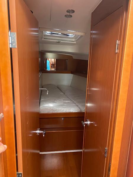 Book yachts online - sailboat - Beneteau Oceanis 50 Family - Seladon II - rent