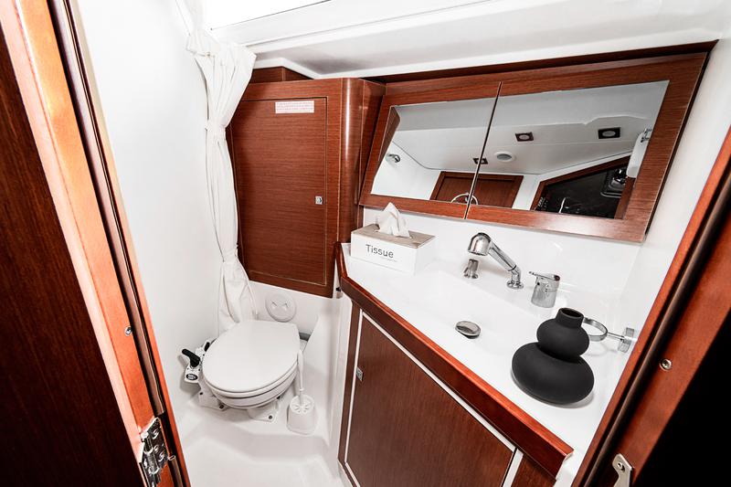 Book yachts online - sailboat - Oceanis 45 - DIANA - rent