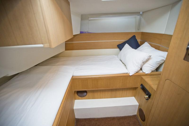 Book yachts online - motorboat - Abacus 70 - Malibu - rent