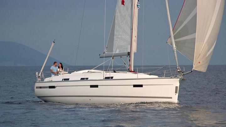 Book yachts online - sailboat - Bavaria Cruiser 36 - Baluma - rent