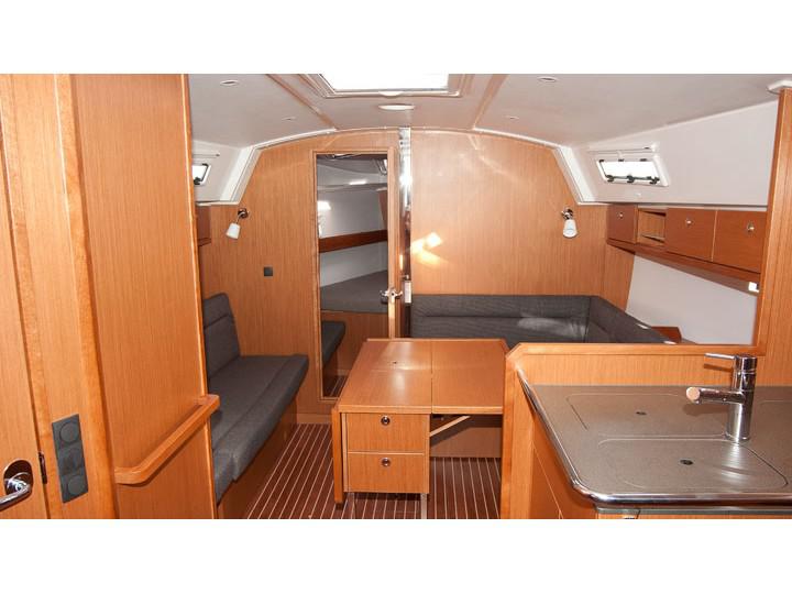 Book yachts online - sailboat - Bavaria Cruiser 36 - Baluma - rent