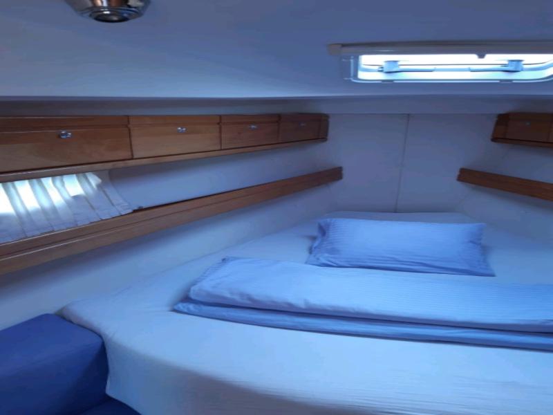 Book yachts online - sailboat - Bavaria 39 Cruiser - Martina  - rent