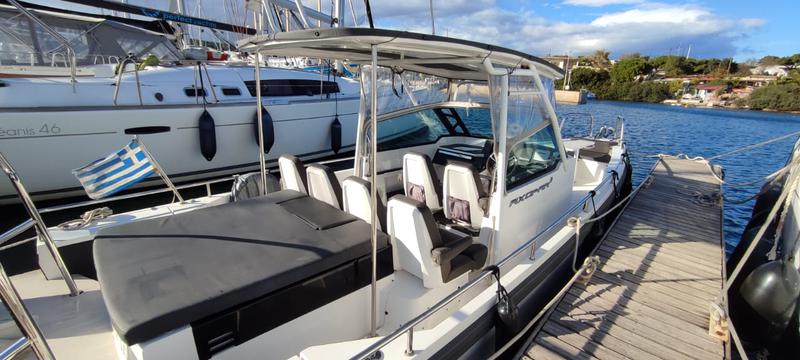 Book yachts online - motorboat - Axopar 28 T-Top - Mariqua - rent