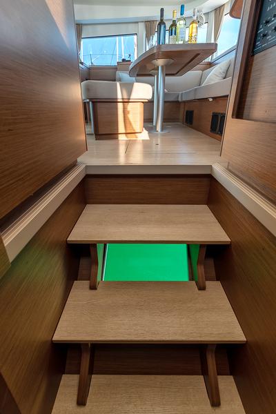 Book yachts online - catamaran - Fountaine Pajot Isla 40 - Isla (Wm+Solar Pan) - rent