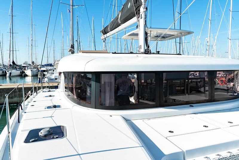 Book yachts online - catamaran - Fountaine Pajot Isla 40 - Isla (Wm+Solar Pan) - rent