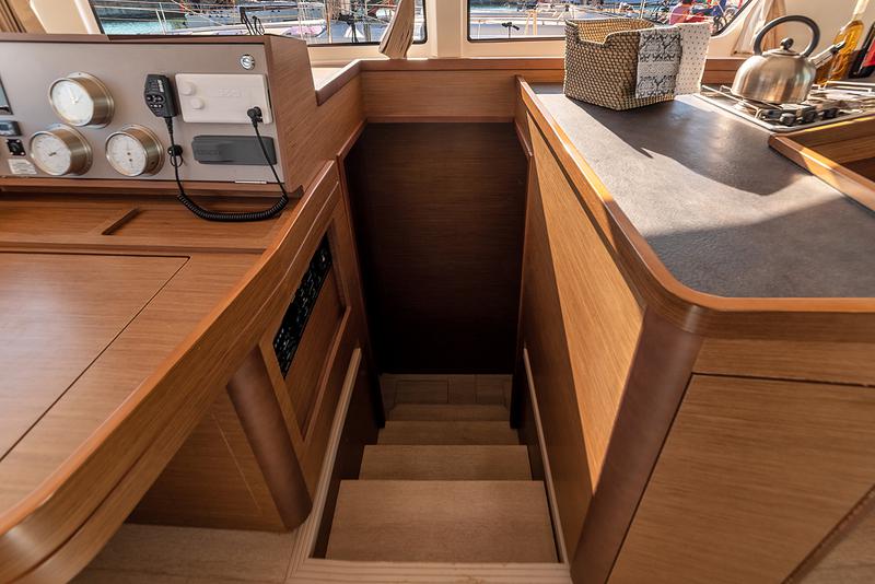 Book yachts online - catamaran - Fountaine Pajot Isla 40 - Isla (Wm+Solar Pan) - rent