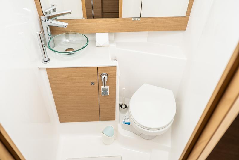 Book yachts online - sailboat - Dufour 412 Grand large - OYKUM - rent