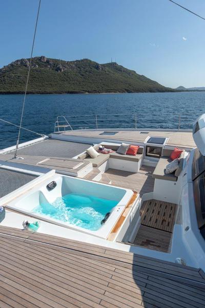 Book yachts online - catamaran - Alegria 67 - ALIZÉ - rent