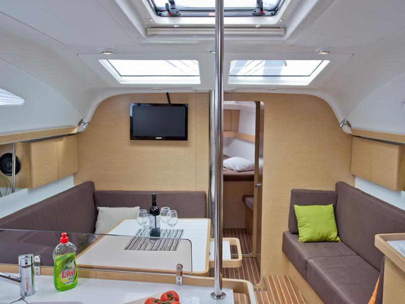 Book yachts online - sailboat - Elan 444 Impression - Paula - rent