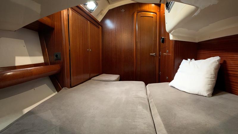 Book yachts online - sailboat - Bavaria 46H - SAIL2DAY - rent