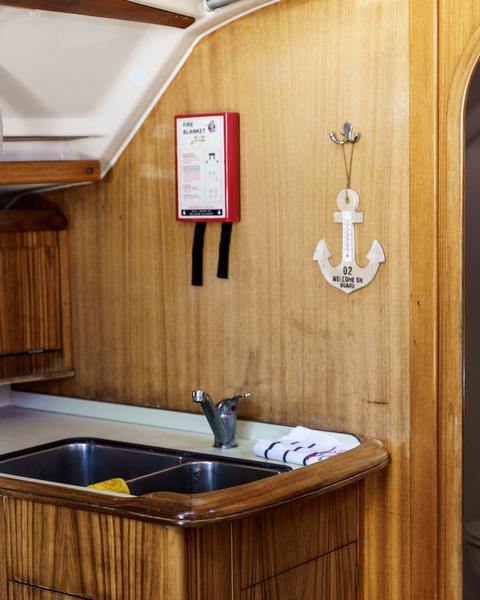 Book yachts online - sailboat - Dufour 43 - Andromeda - rent