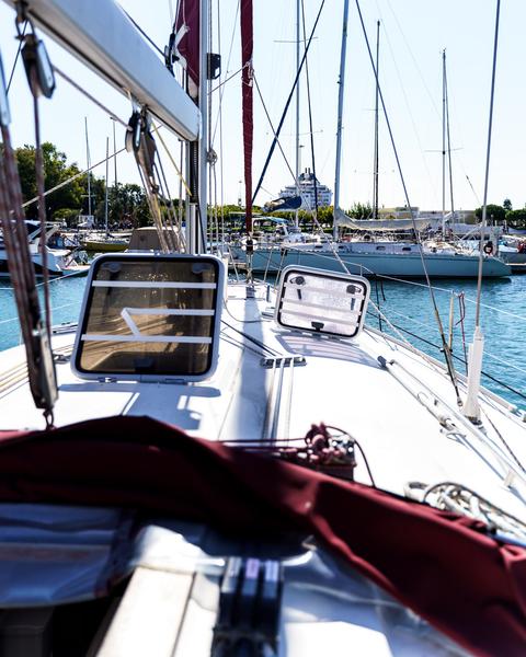Book yachts online - sailboat - Dufour 43 - Andromeda - rent