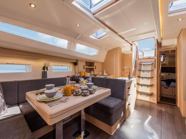 Book yachts online - sailboat - Jeanneau 51 - Recovery Room - rent