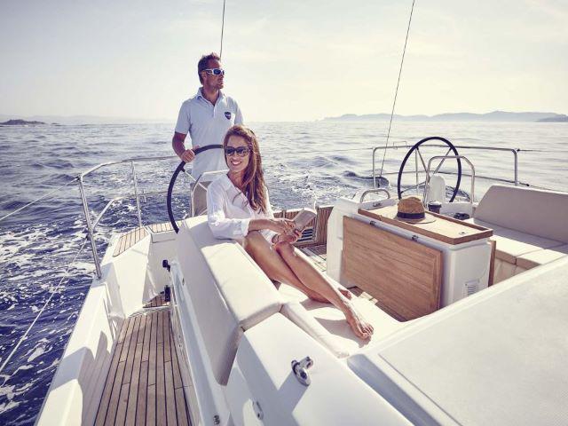 Book yachts online - sailboat - Sun Odyssey 440 - Summer Salt - rent