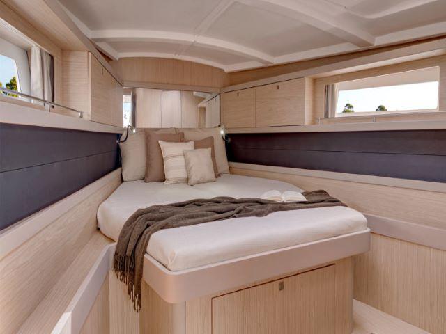 Book yachts online - sailboat - Beneteau Oceanis 45 - Andiamo - rent