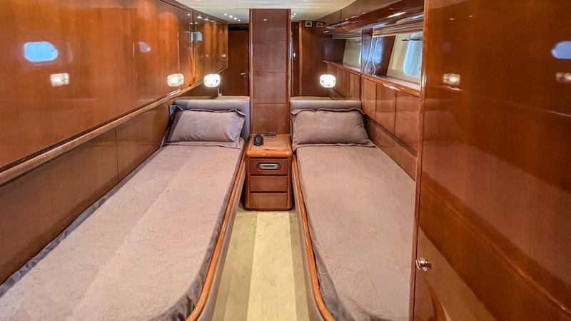 Book yachts online - motorboat - Falcon 86 - Estia Poseidon - rent