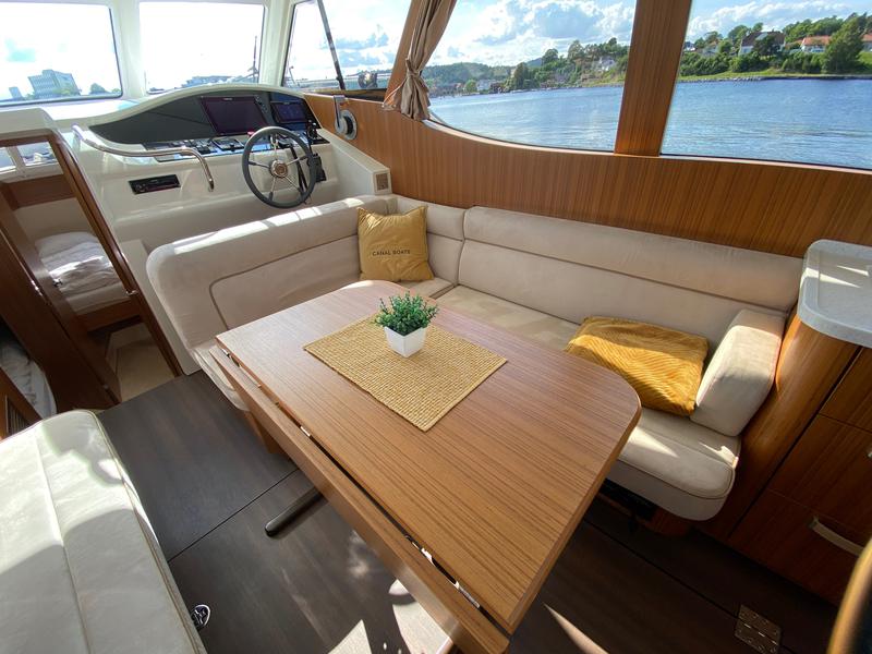 Book yachts online - motorboat - Greenline 33 - Dalen - rent