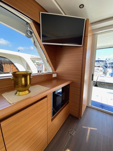 Book yachts online - motorboat - Greenline 39 - Skien - rent