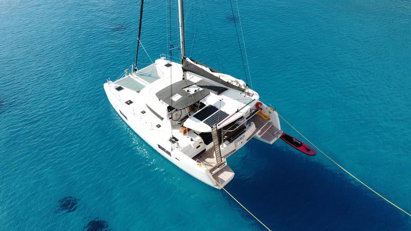 Book yachts online - catamaran - Lagoon 42 - Aktaia - rent