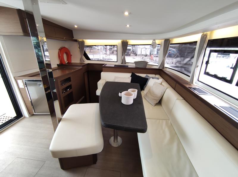 Book yachts online - catamaran - Lagoon 42 - Aktaia - rent