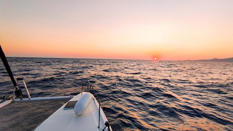 Book yachts online - catamaran - Lagoon 42 - Aktaia - rent