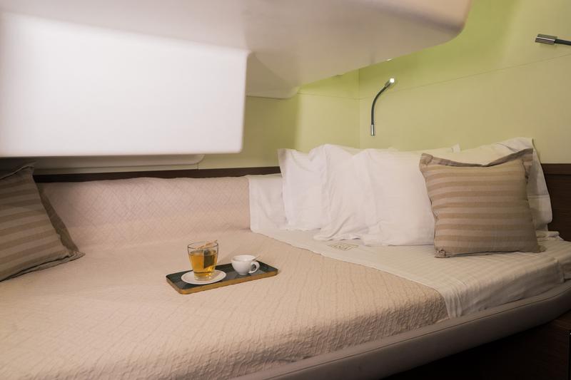 Book yachts online - catamaran - Lagoon 50 - Solana - rent