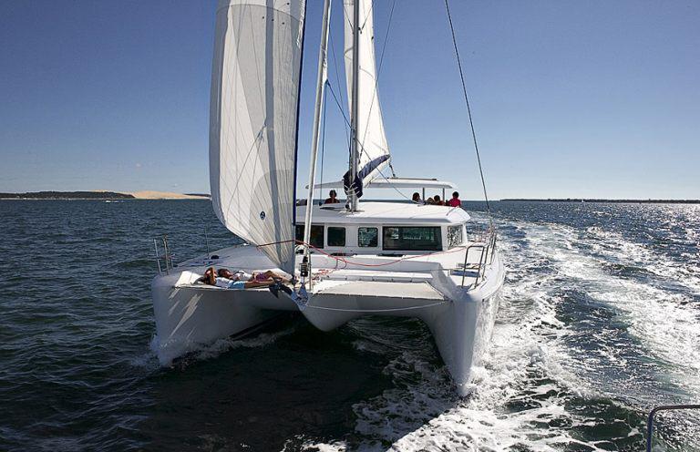 Book yachts online - catamaran - Lagoon 420 - Dynamis - rent