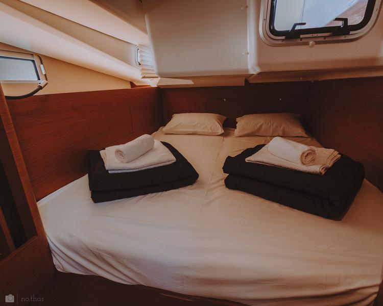 Book yachts online - sailboat - Sun Odyssey 440 - Eleni - rent