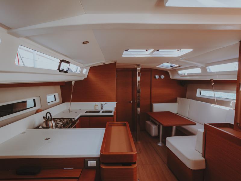 Book yachts online - sailboat - Sun Odyssey 440 - Eleni - rent