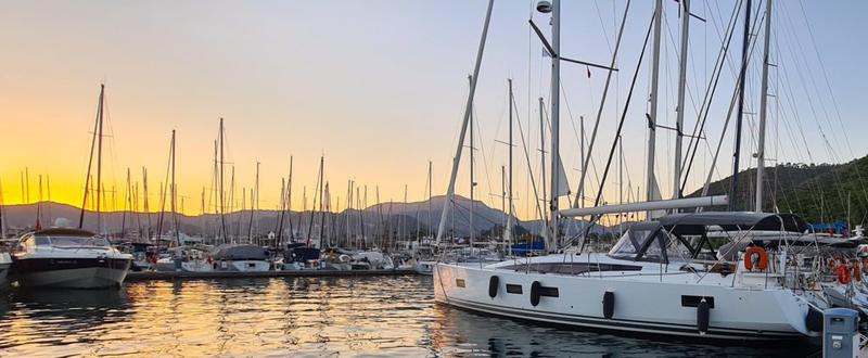 Book yachts online - sailboat - Jeanneau 54 - Storm Dancer 2 - rent