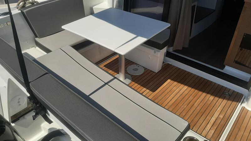 Book yachts online - motorboat - Merry Fisher 895 - Biene Maja - rent