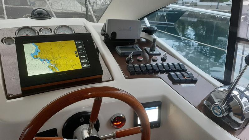 Book yachts online - motorboat - Sessa Dorado 32/36 - Norah - rent