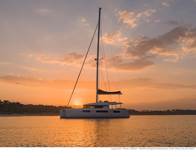 Book yachts online - catamaran - Lagoon 50 owner version - Sapphire - rent