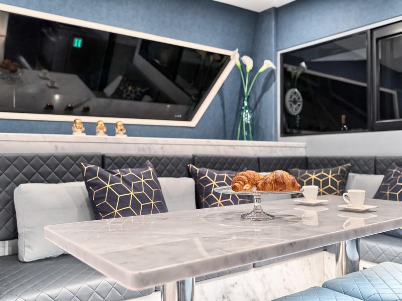 Book yachts online - catamaran - Luna 49 - RED - rent