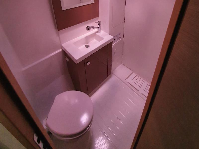 Book yachts online - catamaran - Astréa 42 - Muttley - rent