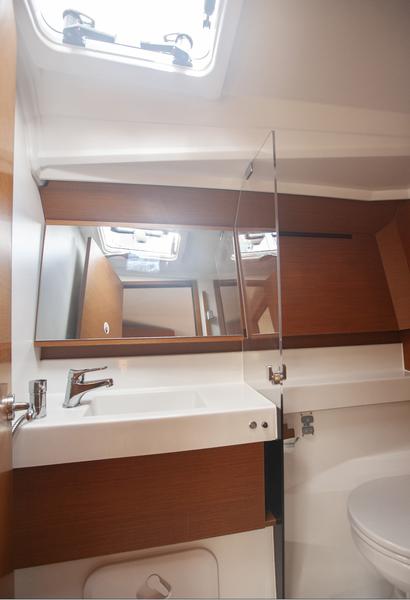 Book yachts online - sailboat - Sun Odyssey 410 - Sea Breeze - rent