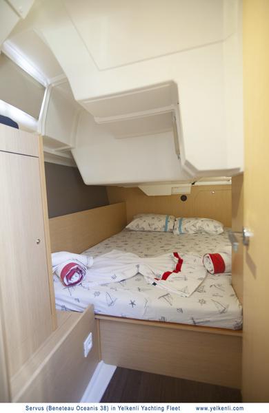 Book yachts online - sailboat - Oceanis 38 - Servus - rent