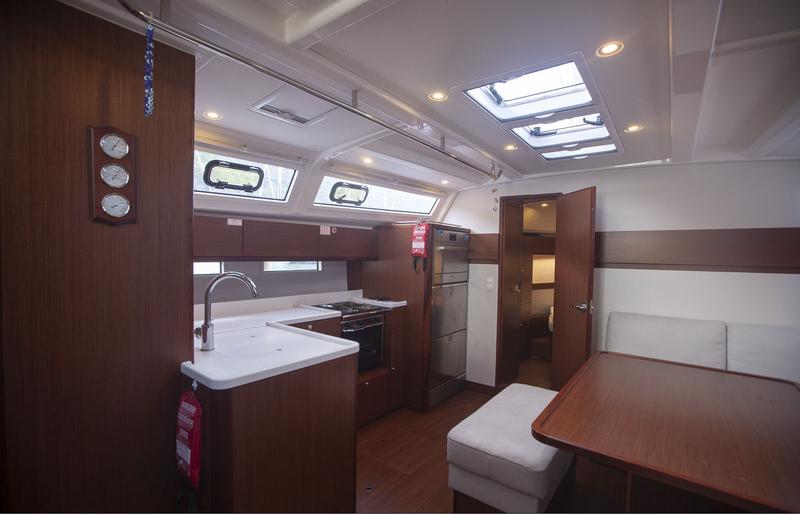 Book yachts online - sailboat - Bavaria Cruiser 46 Style - ISIK - rent