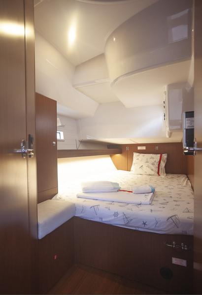 Book yachts online - sailboat - Bavaria Cruiser 46 Style - ISIK - rent