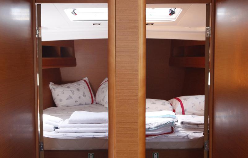 Book yachts online - sailboat - Sun Odyssey 479 - Unicorn - rent