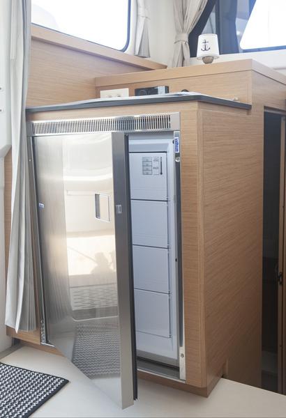 Book yachts online - catamaran - Excess 11 - Whispering Breeze - rent