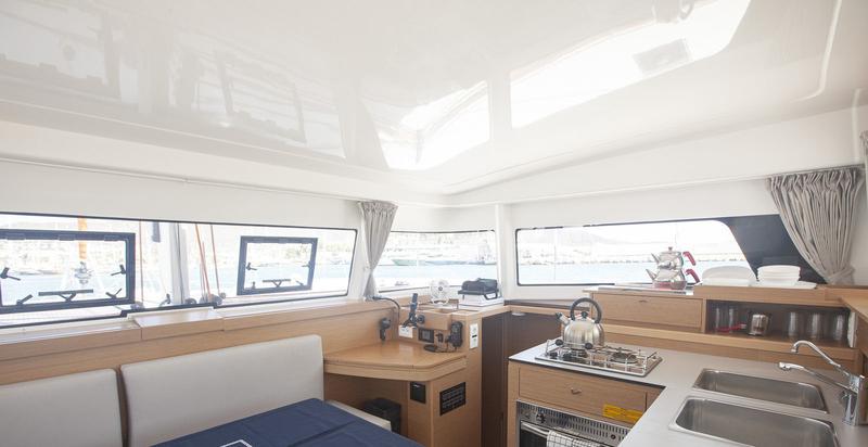 Book yachts online - catamaran - Excess 11 - Whispering Breeze - rent