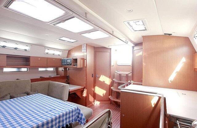 Book yachts online - sailboat - Bavaria 45 Cruiser - iBulut - rent