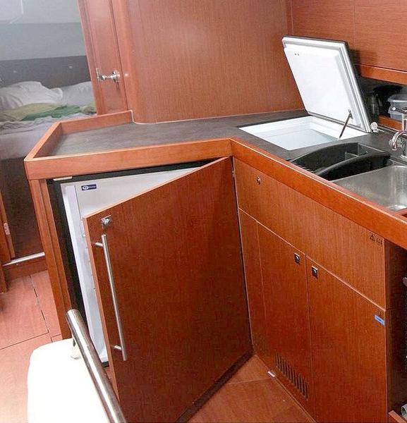 Book yachts online - sailboat - Bavaria 45 Cruiser - iBulut - rent