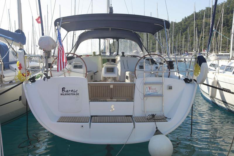 Book yachts online - sailboat - Cyclades 50.5 - Barnie - rent